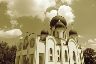 Politics in the Republic of Moldova – Strong Essences in Tiny Bottles