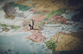 European (Dis)Integration During Pandemics