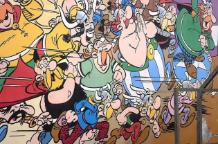 Obelix Runs Away from Fiscalix